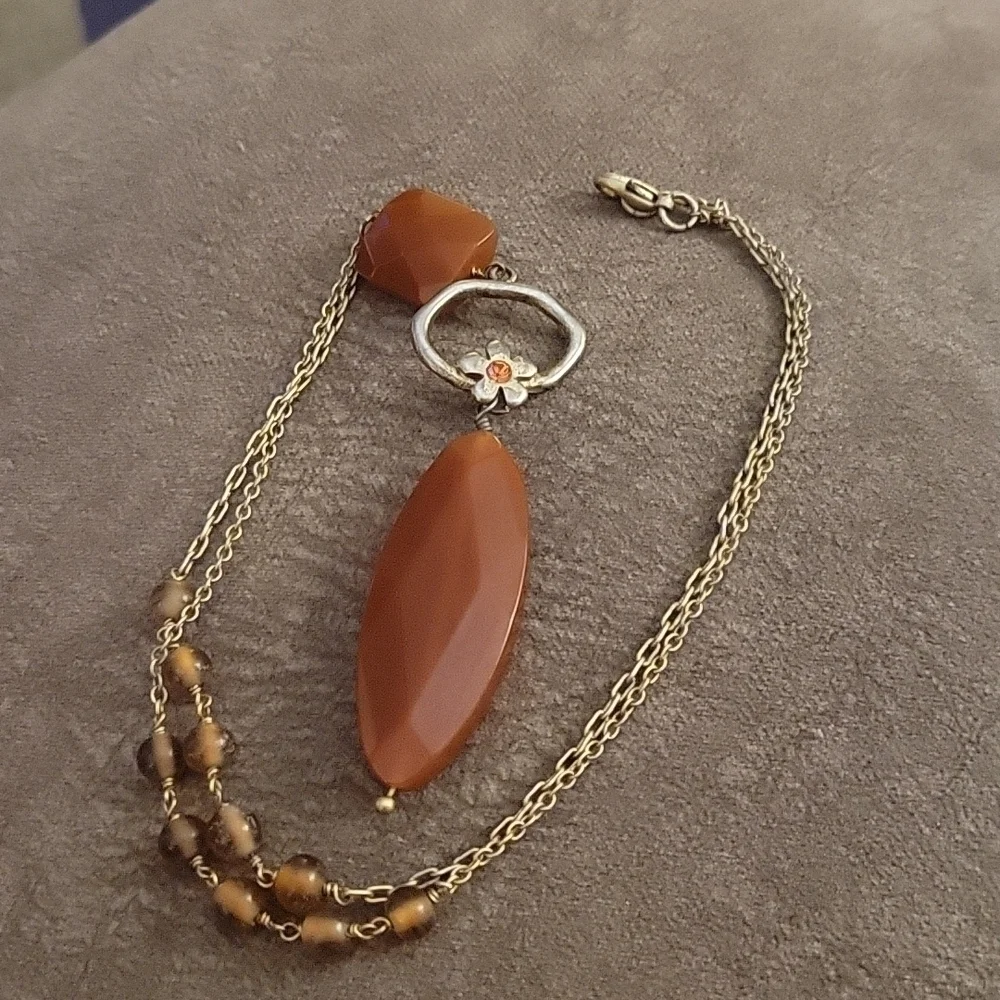3/$30 Antique Brass Floral Faux Carnelian Beaded Pendant Chain Station Necklace - Picture 2 of 7